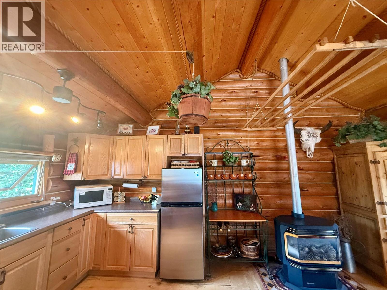 Cabin 4 Hatheume Lake Road - 18