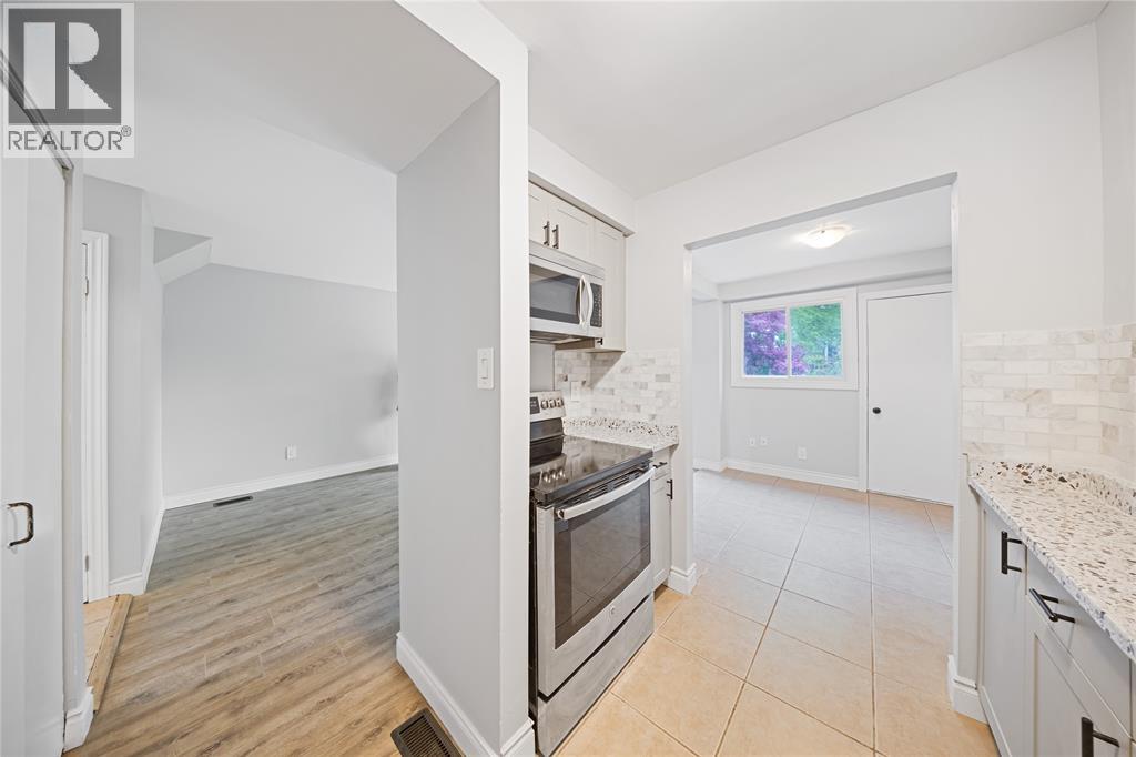 183 BEDFORD CRESCENT - 11