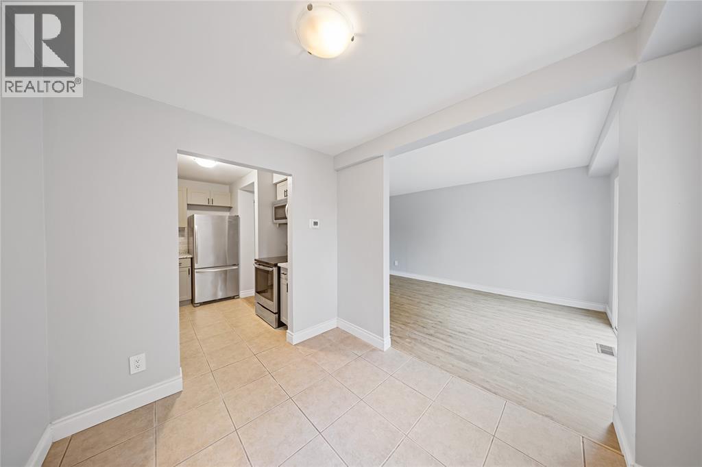 183 BEDFORD CRESCENT - 14