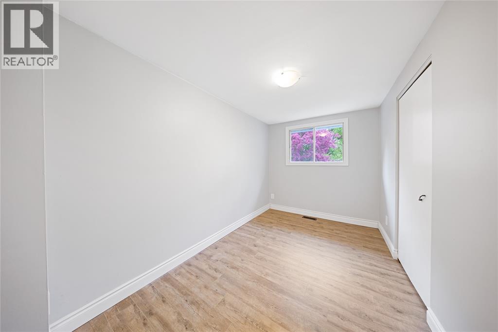 183 BEDFORD CRESCENT - 15