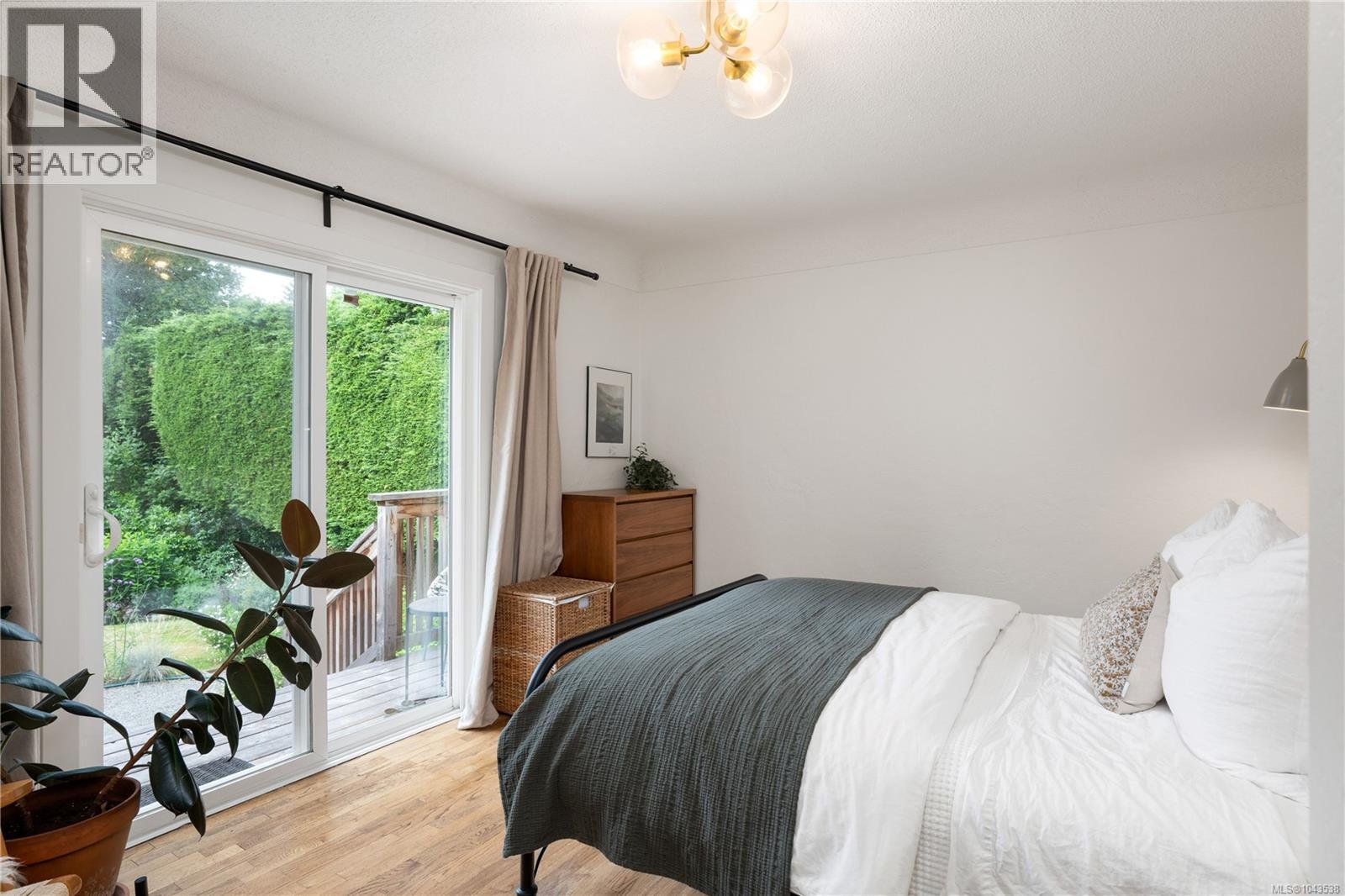  1893 Forrester Street, Saanich