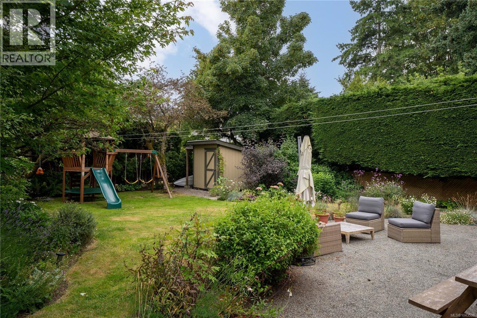  1893 Forrester Street, Saanich