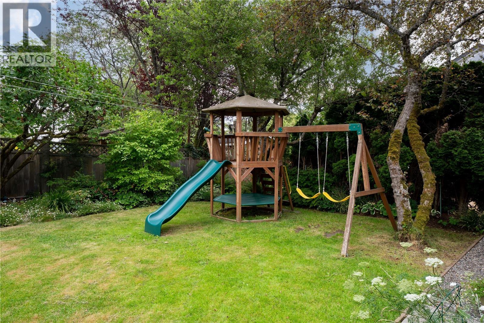  1893 Forrester Street, Saanich