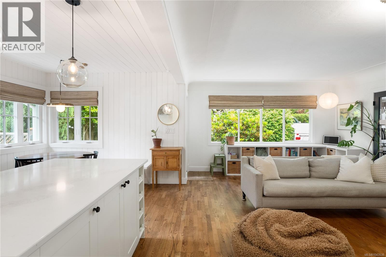  1893 Forrester Street, Saanich