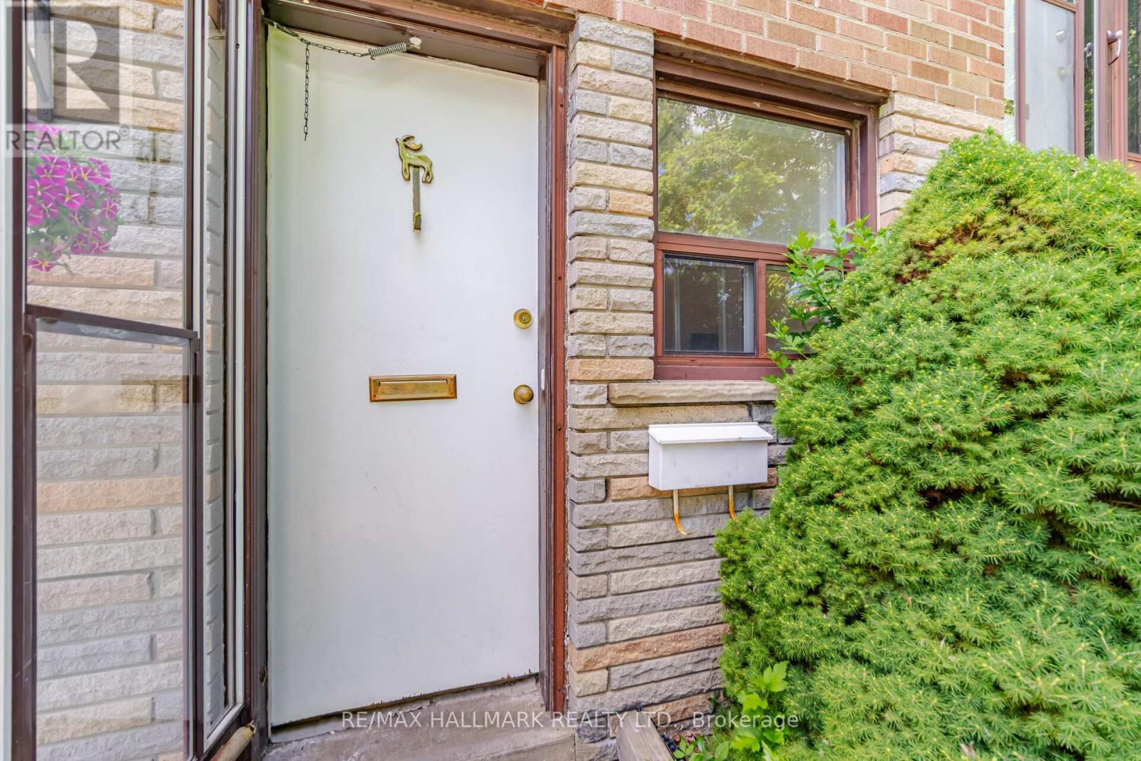 42 CATALINA DRIVE - 22