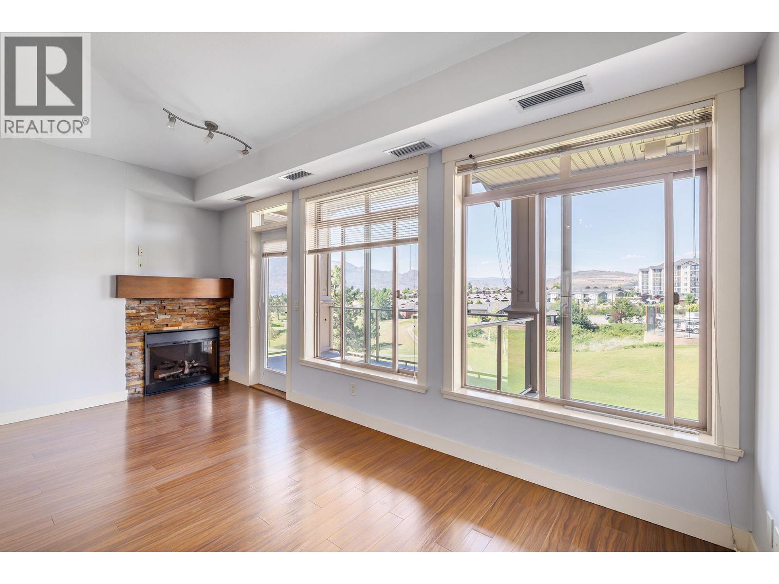 #406 3533 Carrington Road - 4