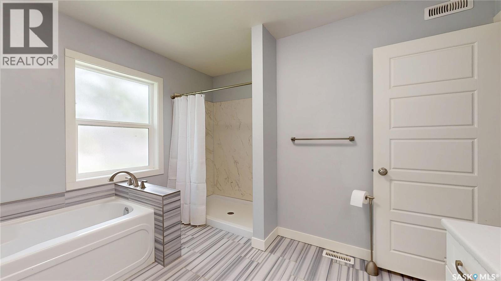 3231 HILL AVENUE - 20