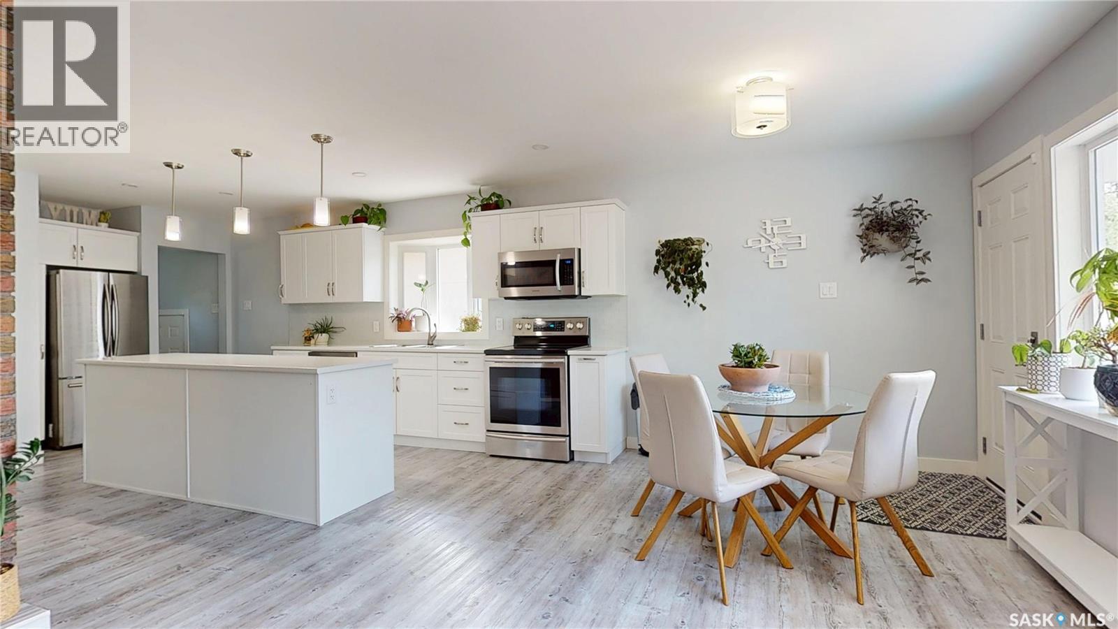 3231 HILL AVENUE - 7