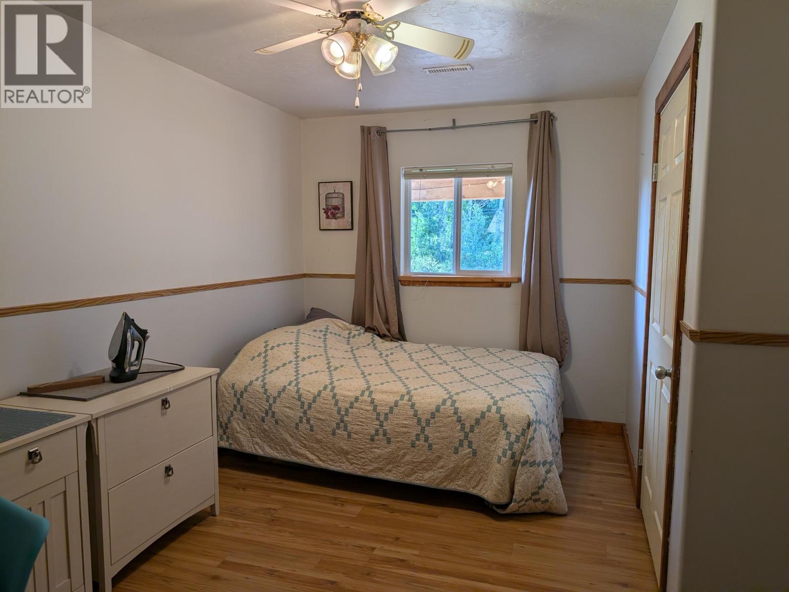 1249 FIR CRESCENT - Image 27