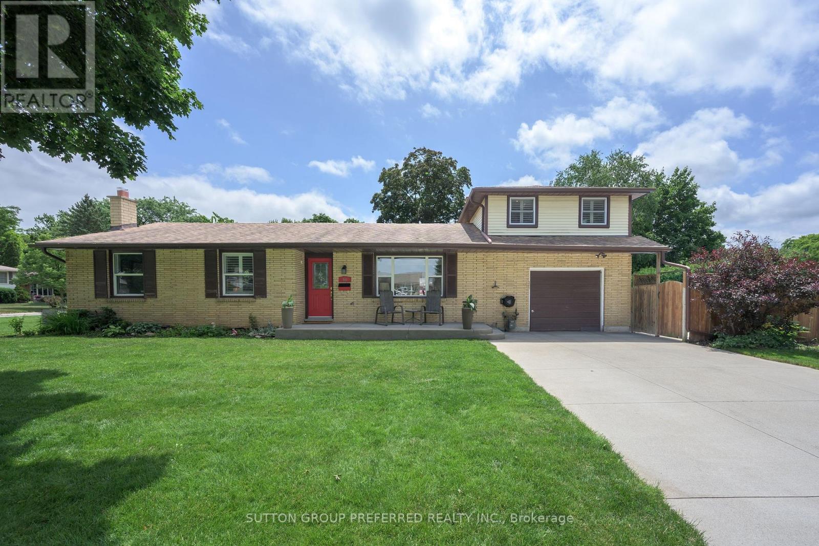 90 GLENBURNIE CRESCENT - 43