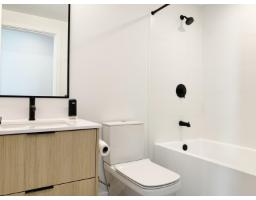 1511 13685 102nd Avenue, Surrey, BC V3T1N7 Photo 10