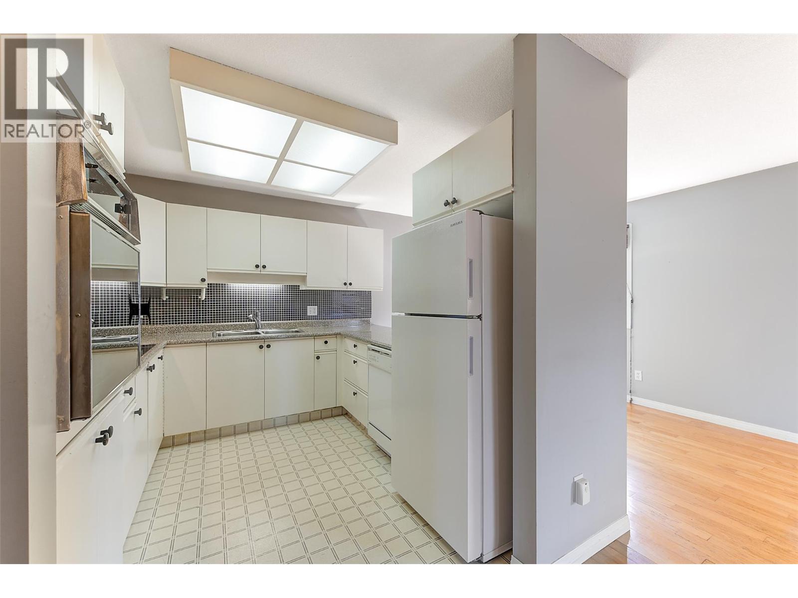 #18 3481 Old Vernon Road - 16