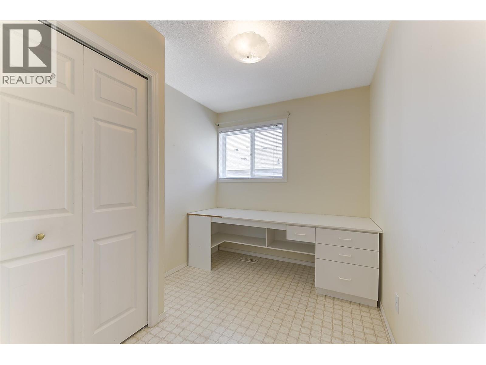 #18 3481 Old Vernon Road - 27