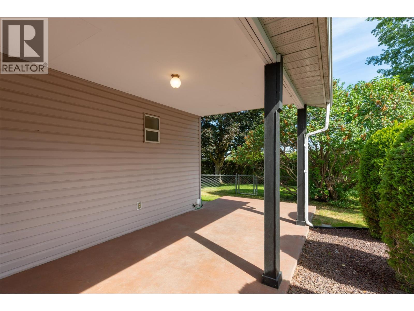 #18 3481 Old Vernon Road - 41