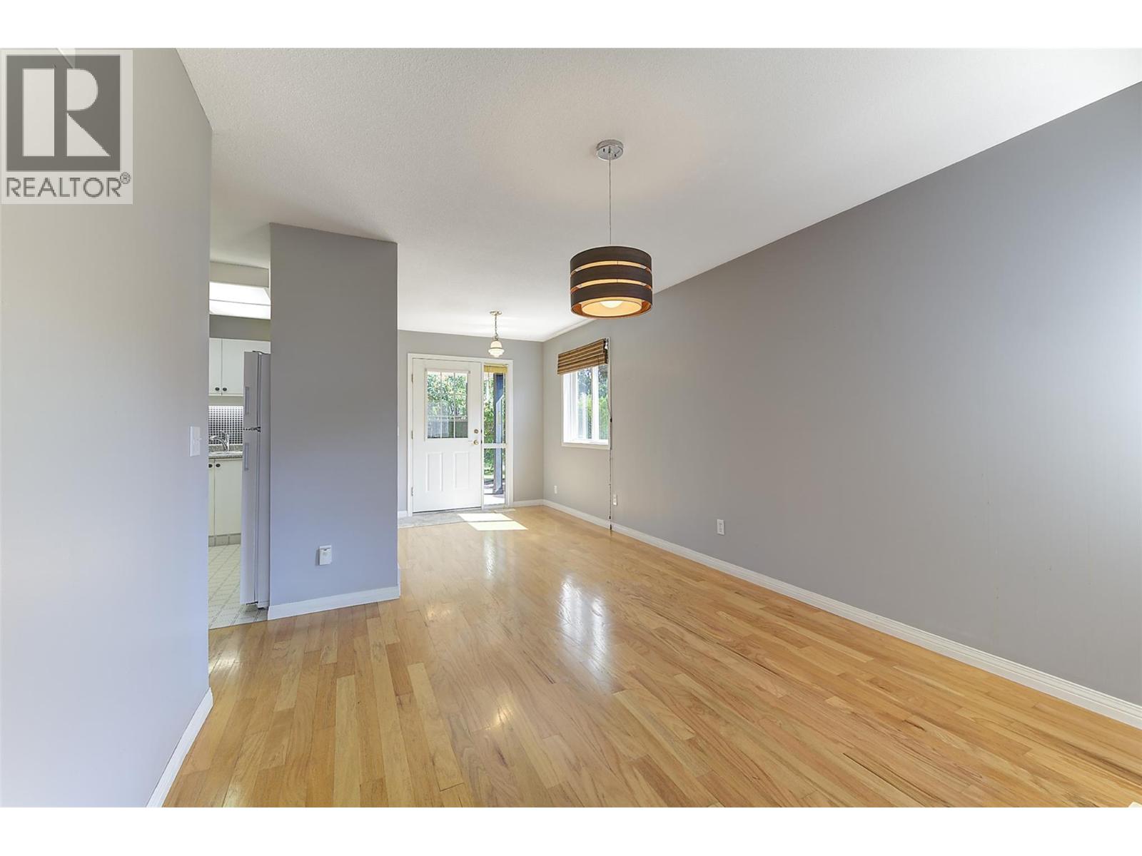 #18 3481 Old Vernon Road - 12