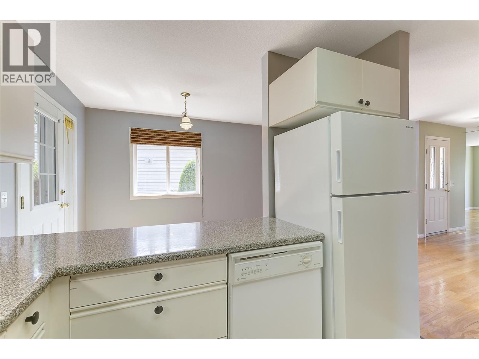 #18 3481 Old Vernon Road - 17