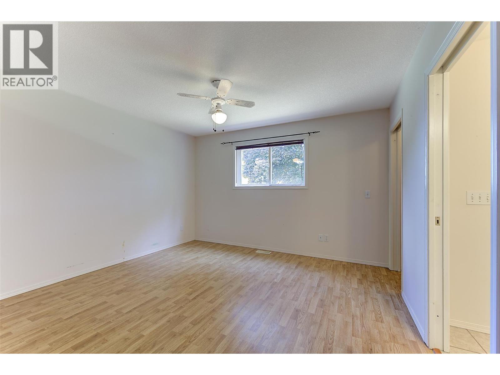 #18 3481 Old Vernon Road - 21
