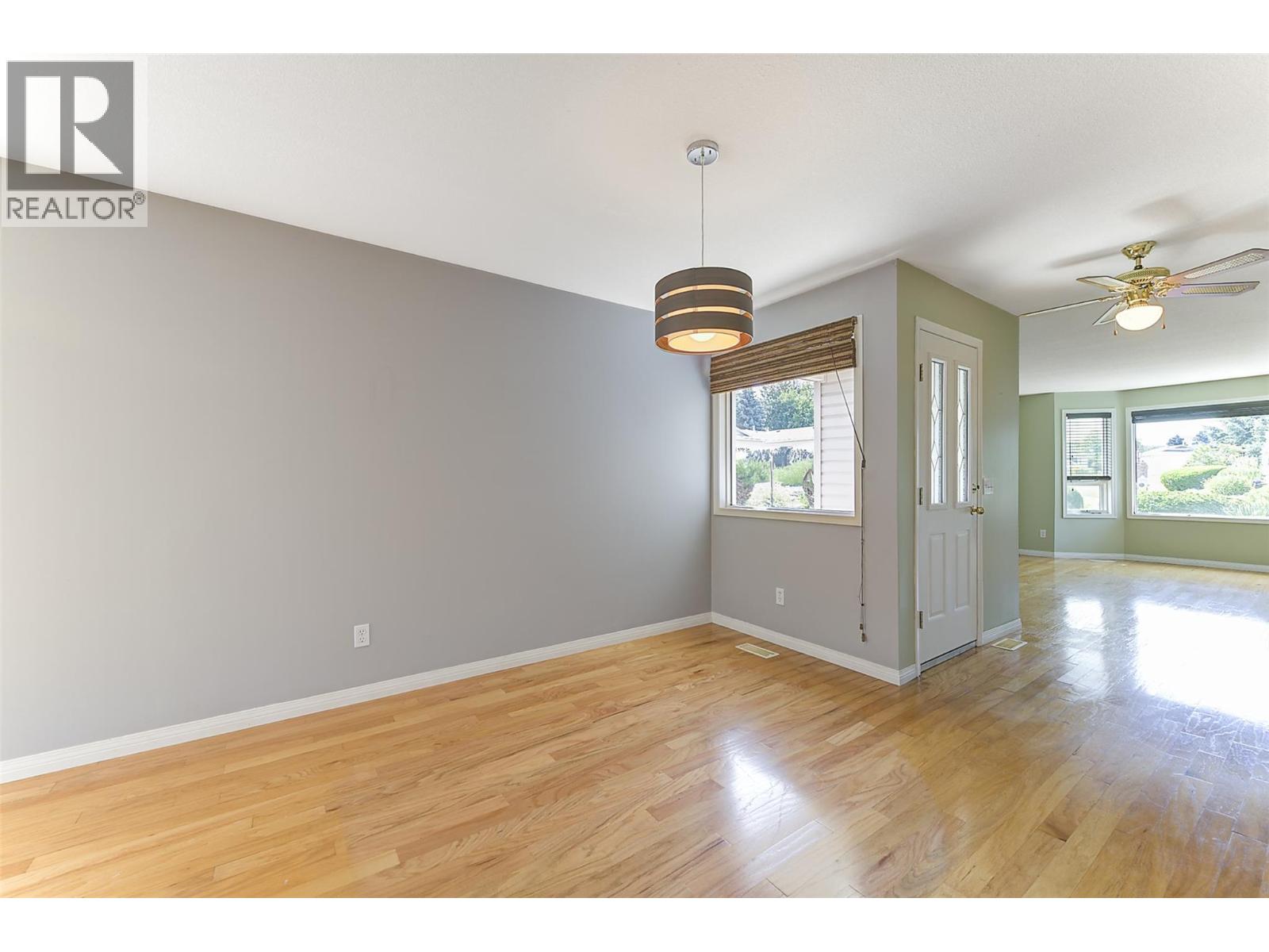 #18 3481 Old Vernon Road - 11
