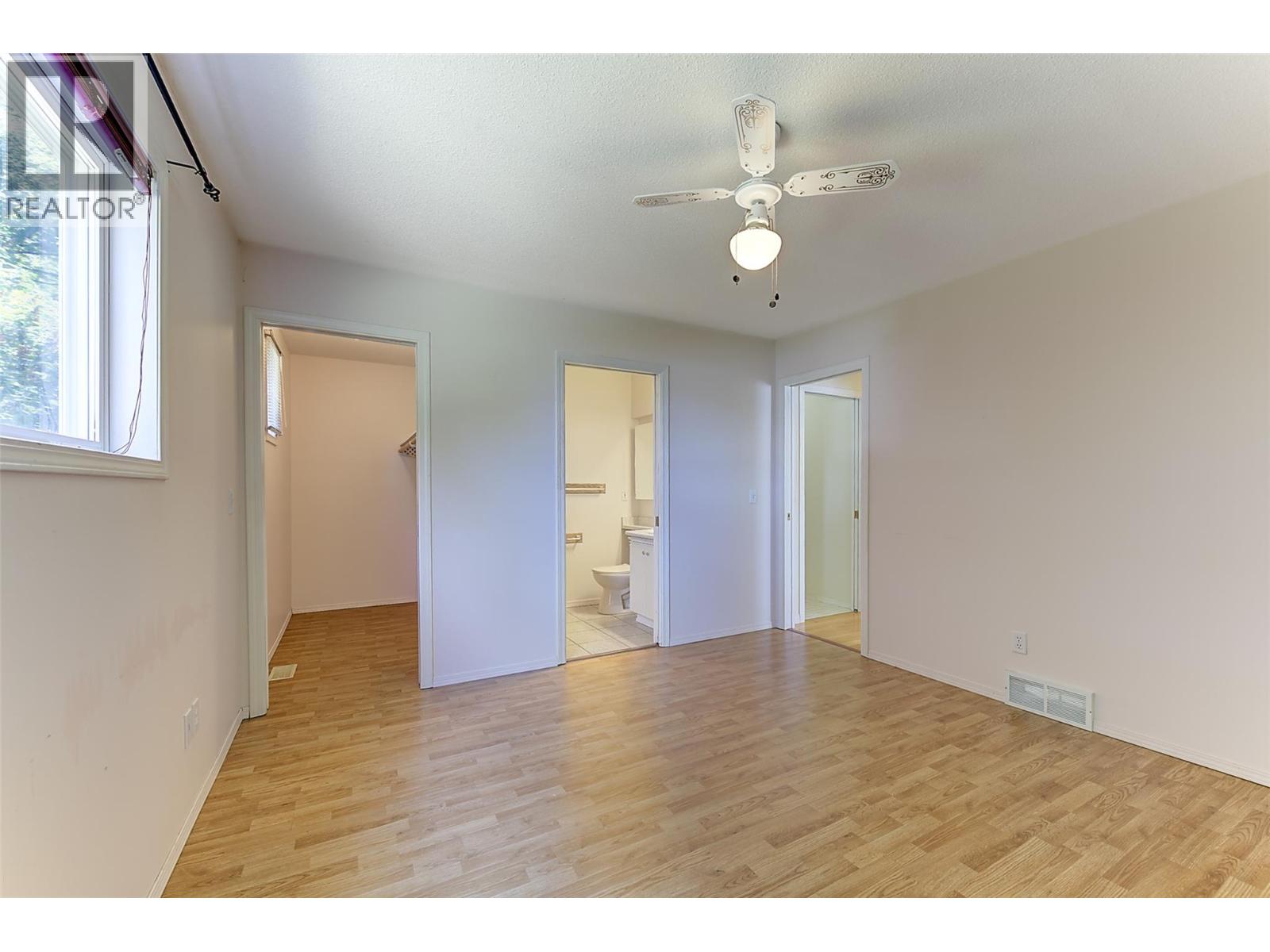 #18 3481 Old Vernon Road - 22