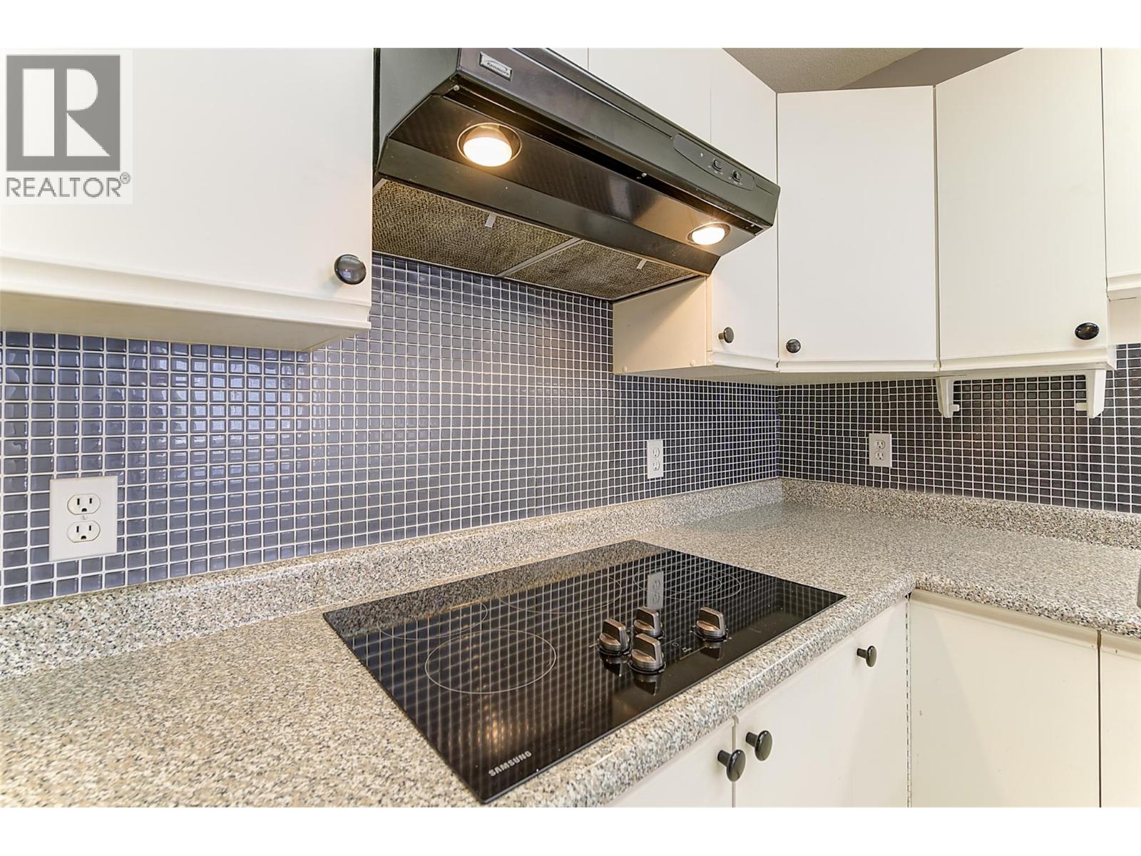 #18 3481 Old Vernon Road - 19