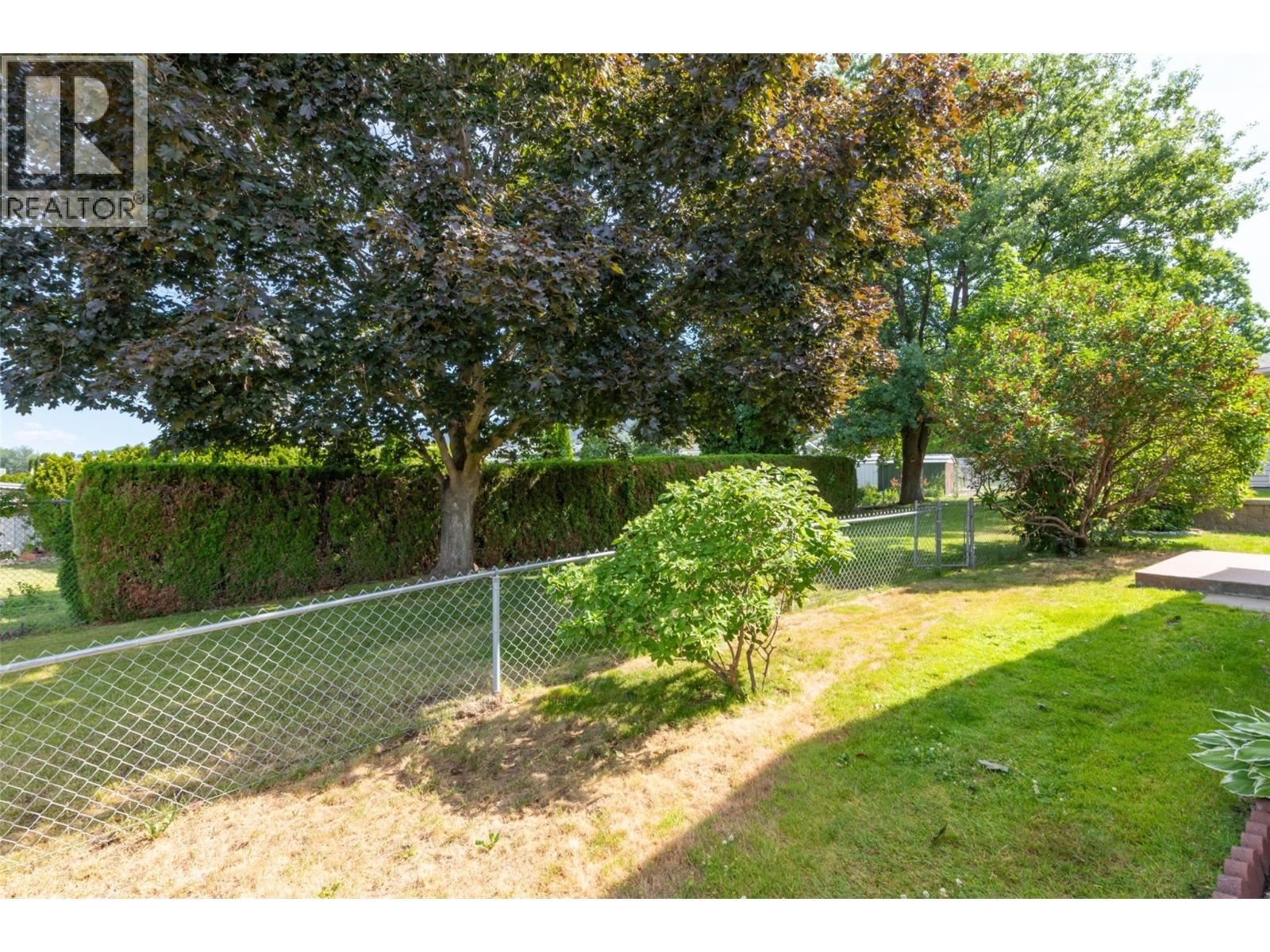 #18 3481 Old Vernon Road - 45