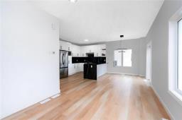Loft - 13 King Bay, Selkirk, MB R1A4P8 Photo 6