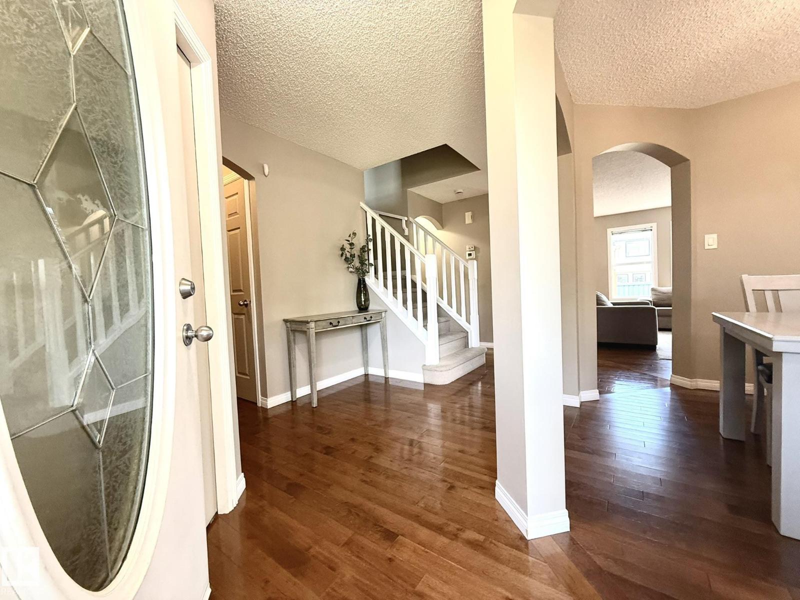 1820 ROBERTSON CR SW - 2