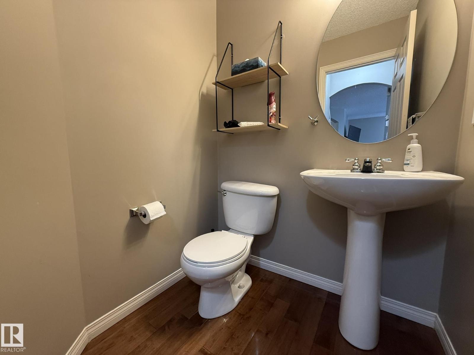 1820 ROBERTSON CR SW - 23