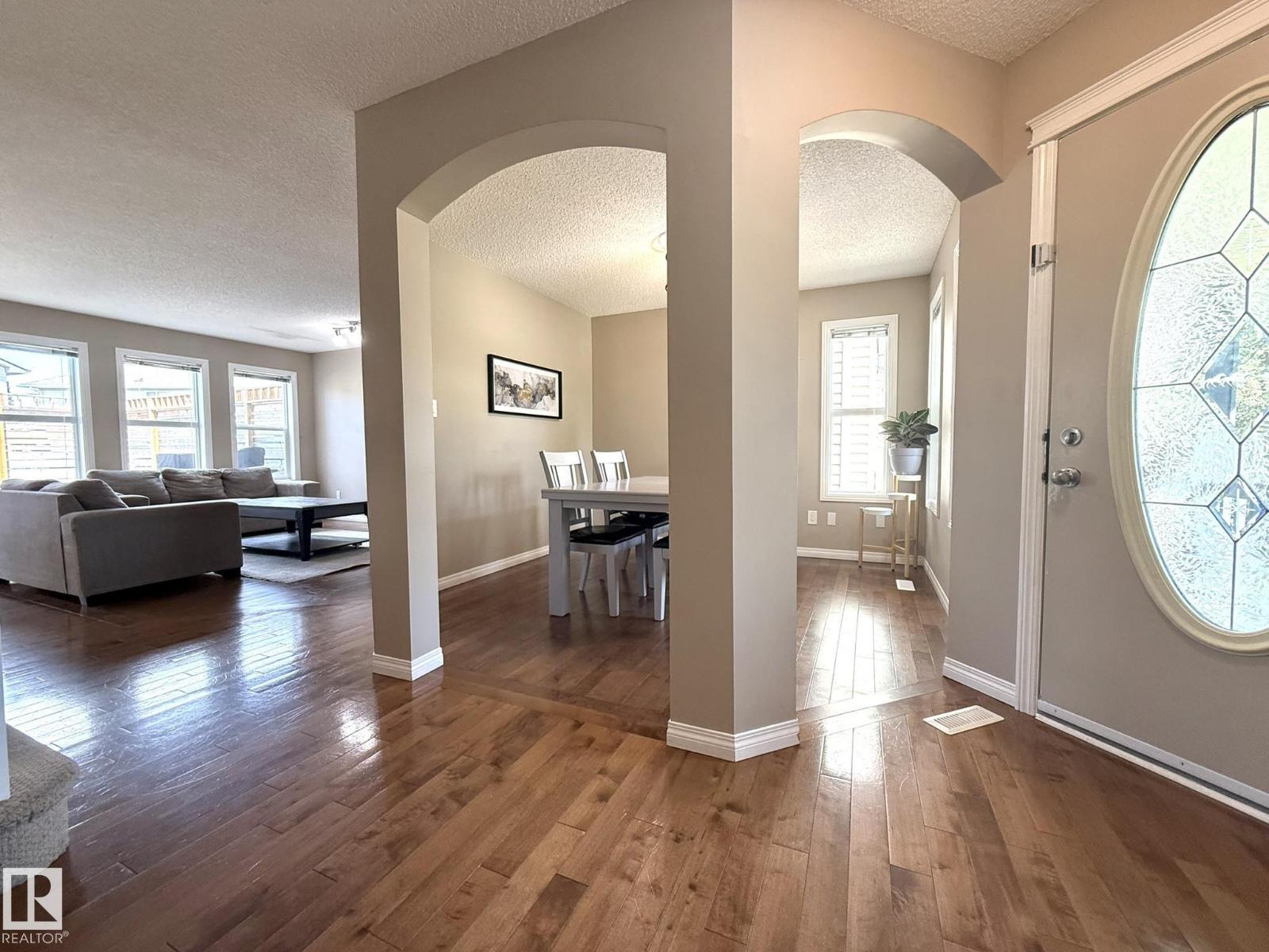 1820 ROBERTSON CR SW - 7