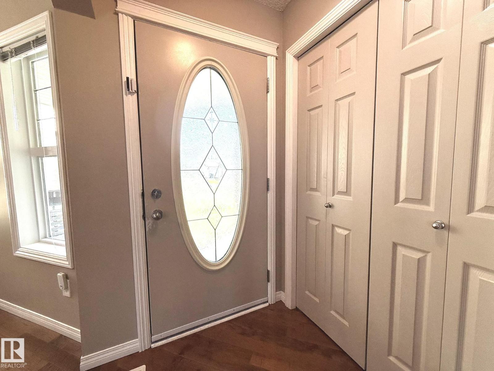 1820 ROBERTSON CR SW - 3