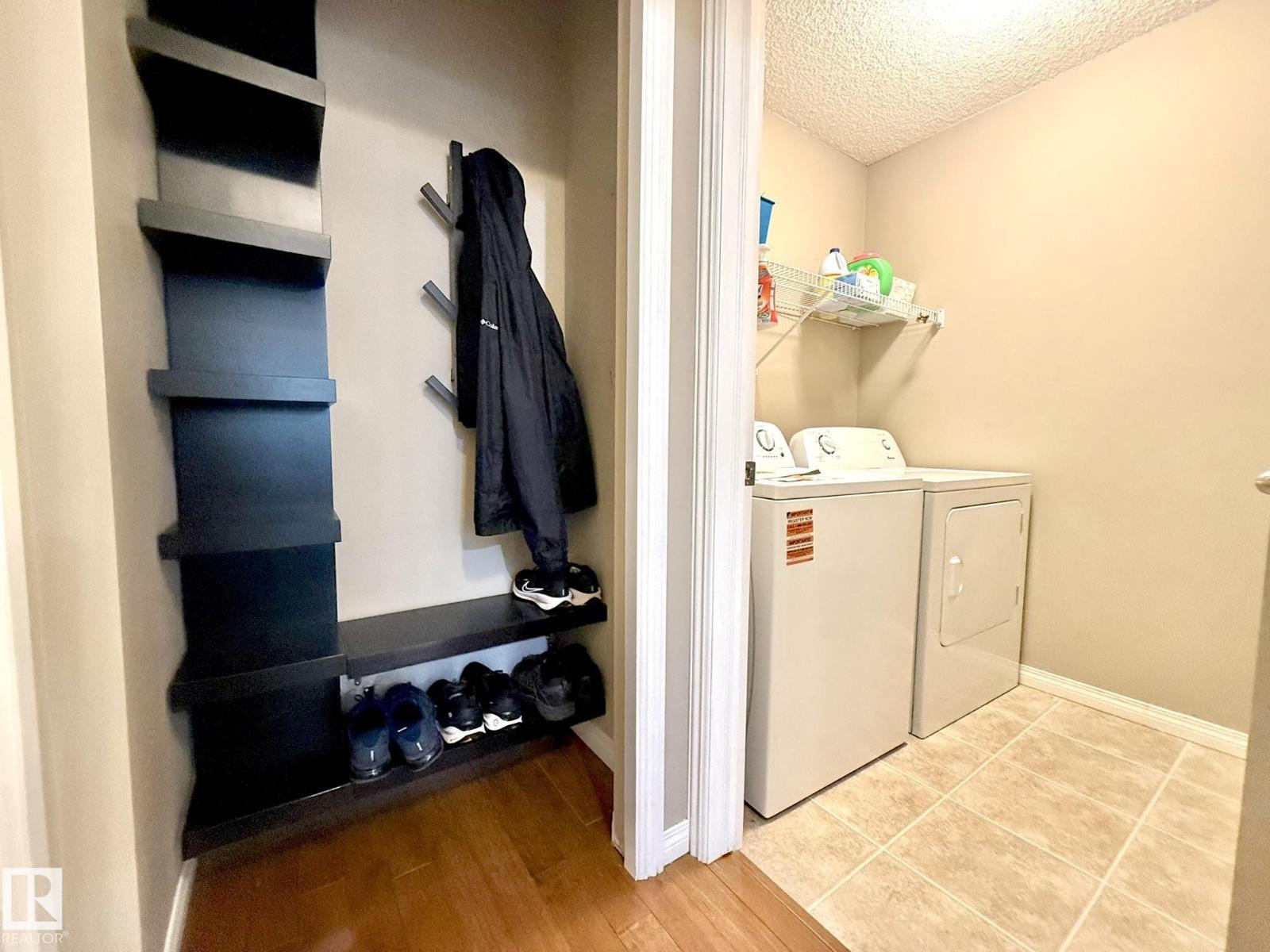 1820 ROBERTSON CR SW - 25