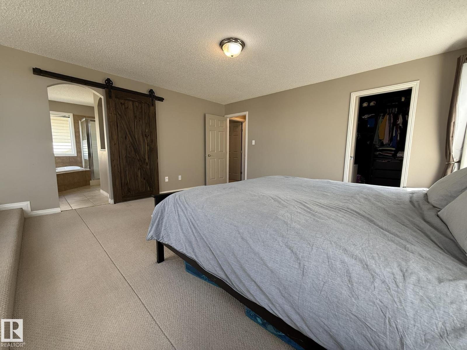 1820 ROBERTSON CR SW - 33