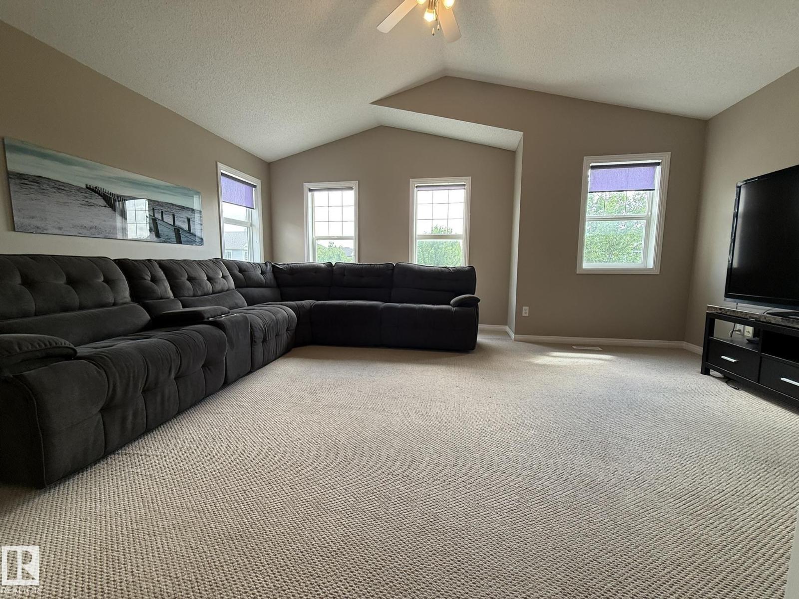1820 ROBERTSON CR SW - 29