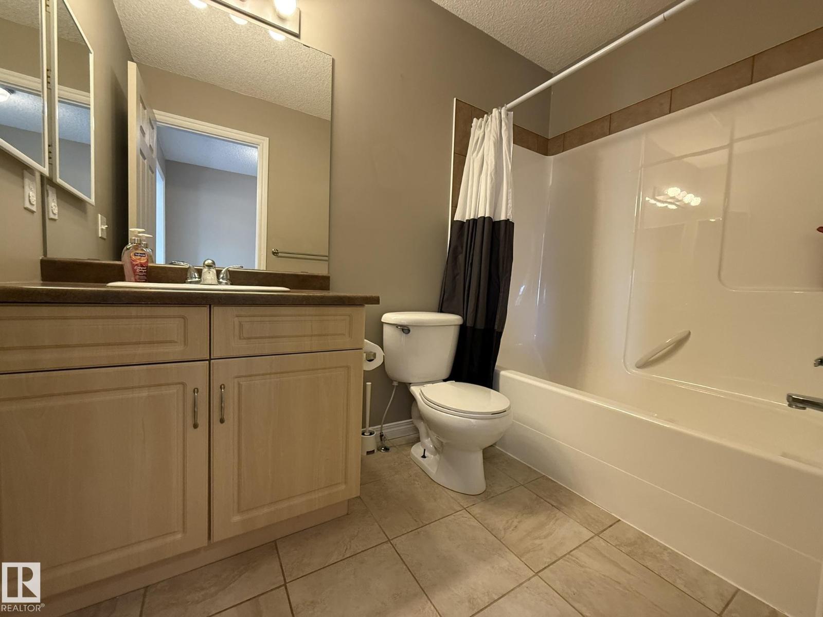 1820 ROBERTSON CR SW - 42