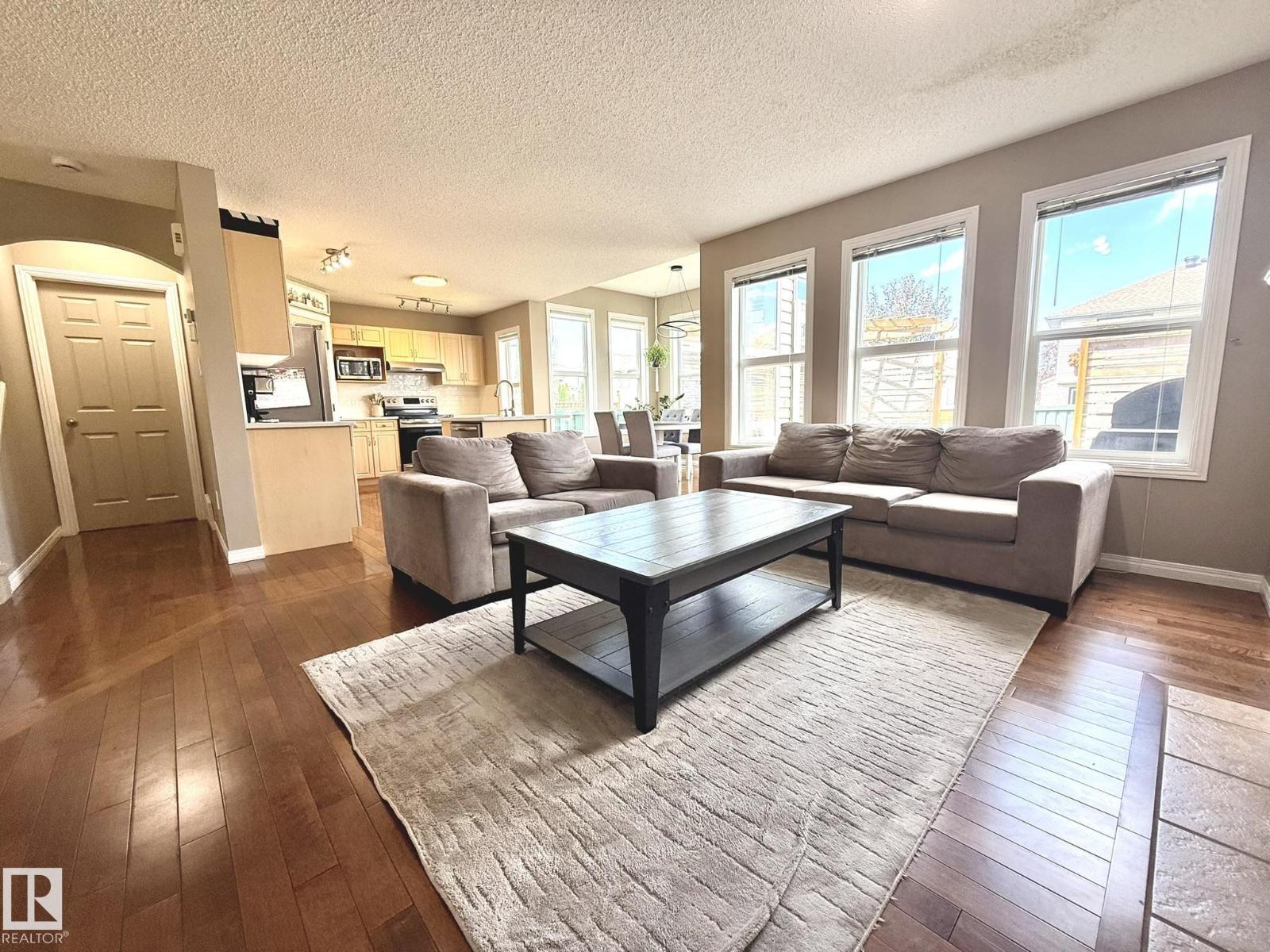 1820 ROBERTSON CR SW - 11