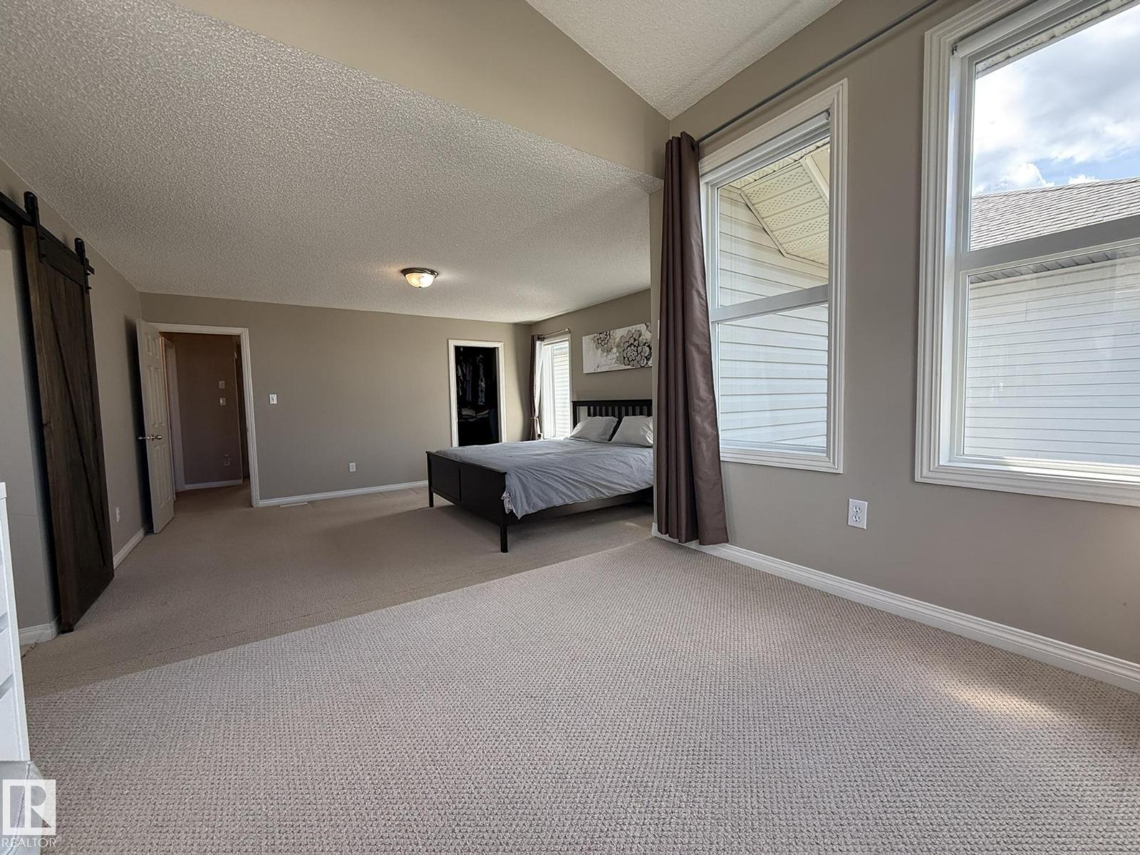 1820 ROBERTSON CR SW - 36