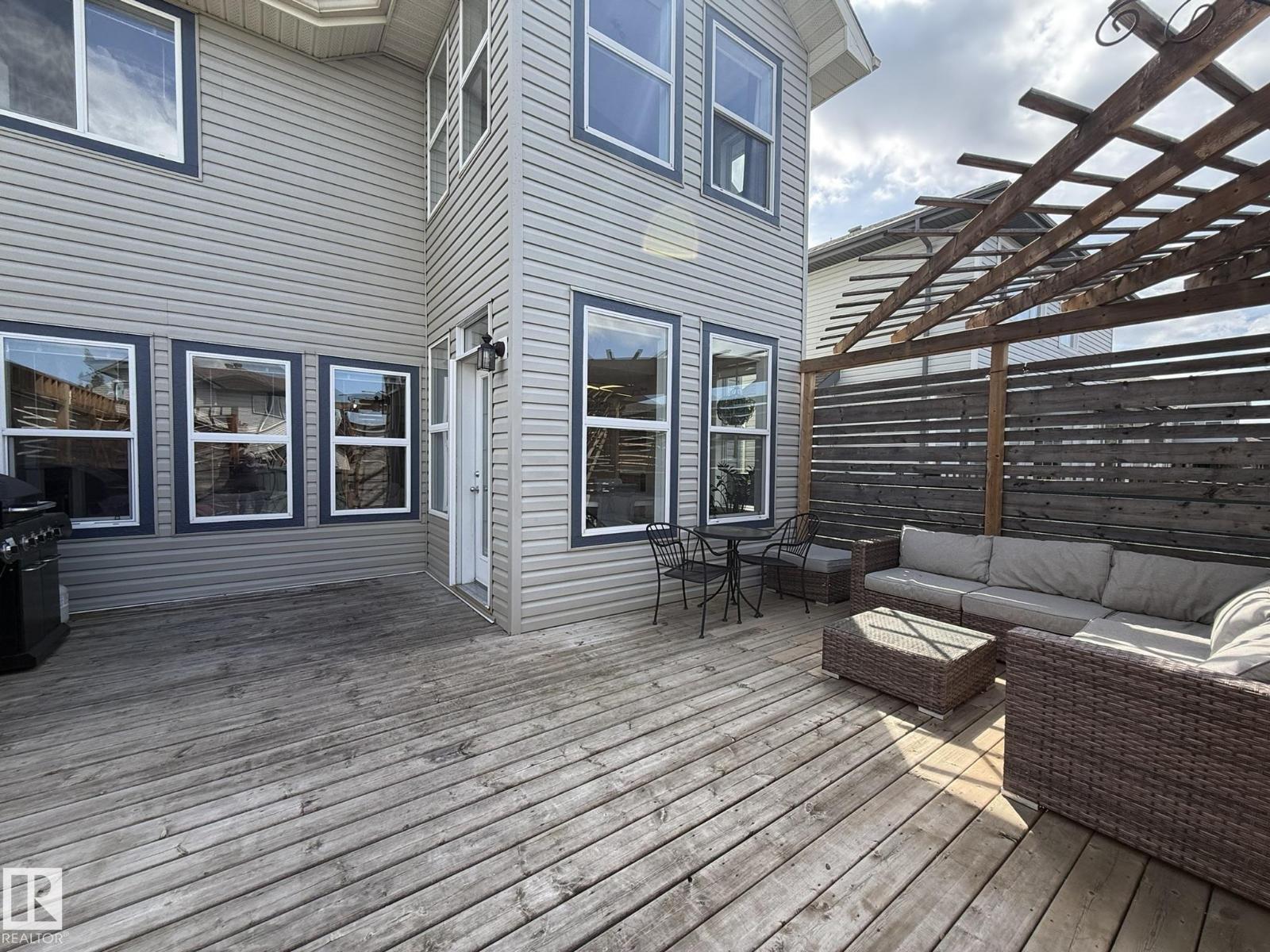 1820 ROBERTSON CR SW - 56