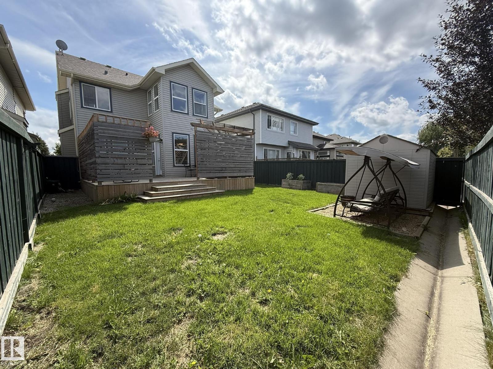 1820 ROBERTSON CR SW - 62
