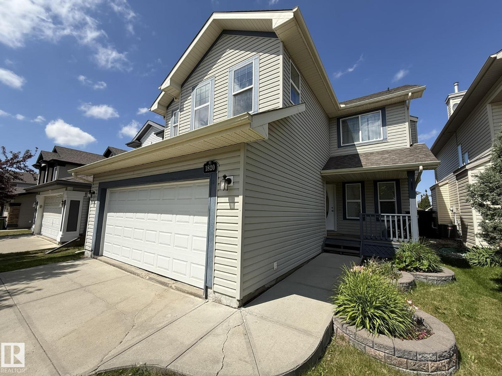 1820 ROBERTSON CR SW - 68