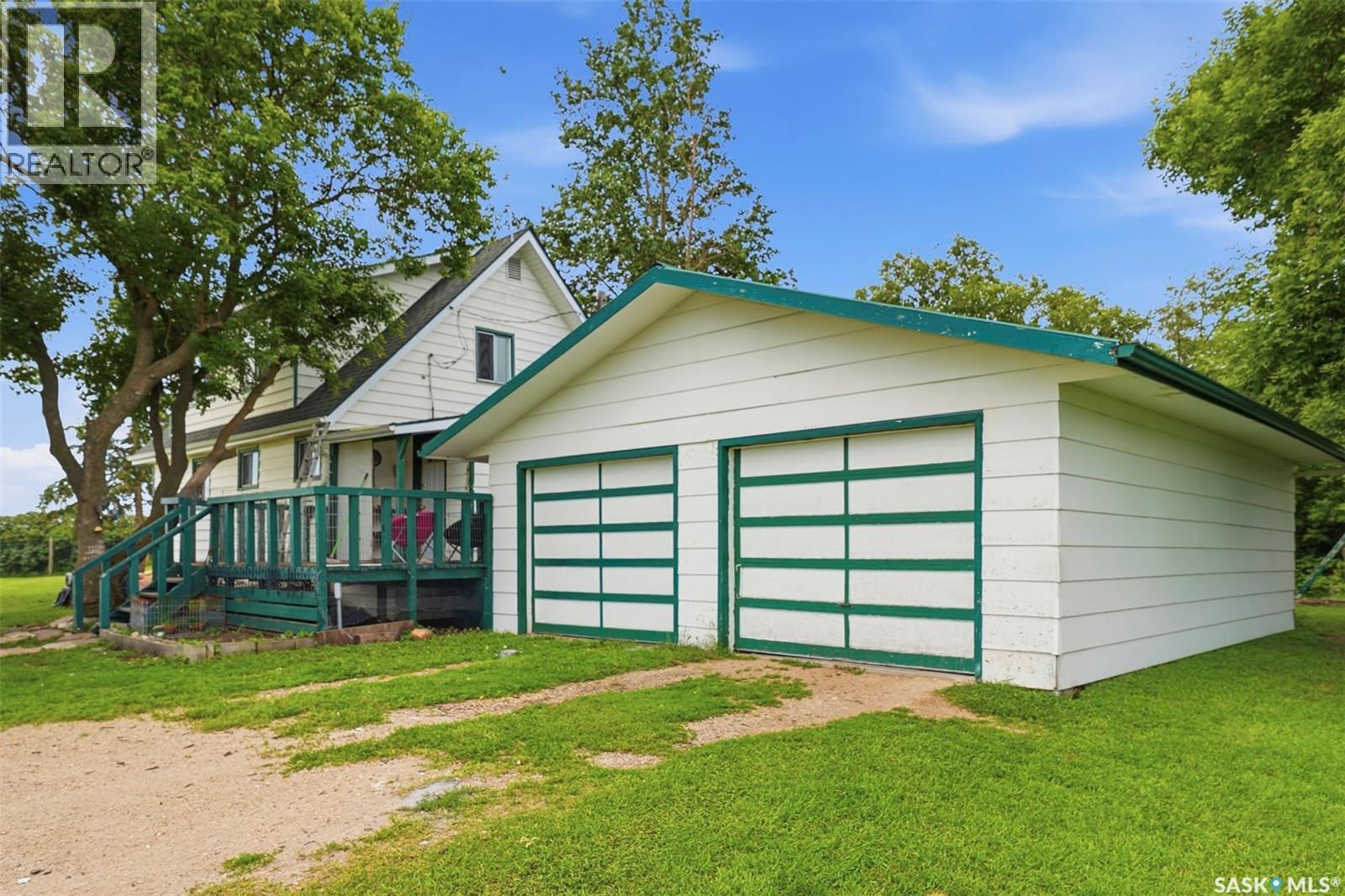 MacLean Acreage - Image 3