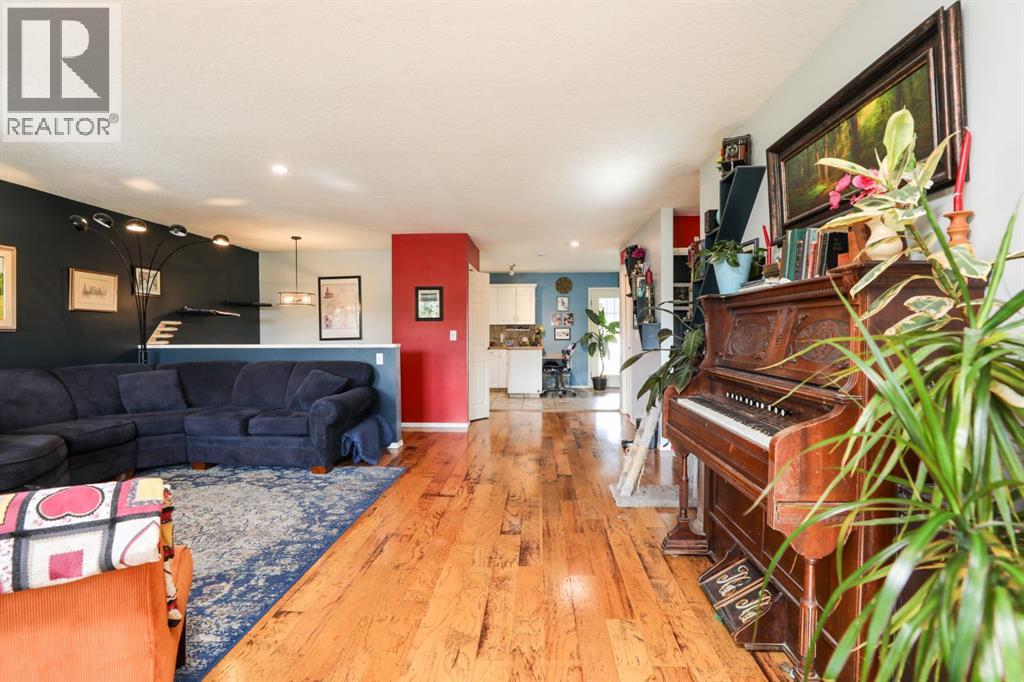 18 Garden Place - 4