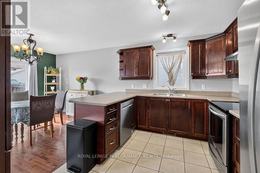 266 MICA CRESCENT - 10