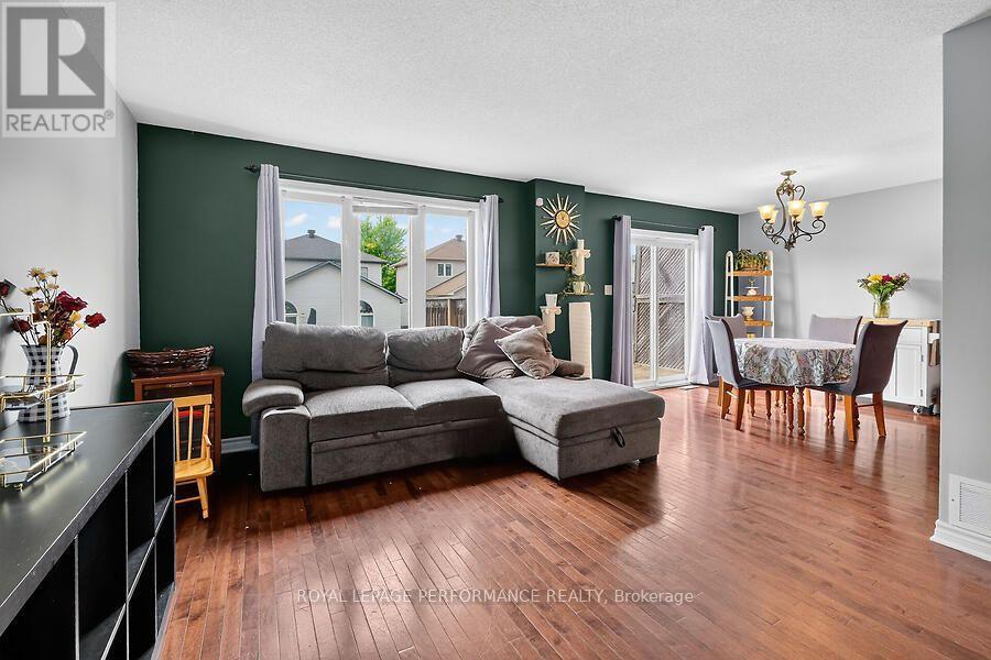266 MICA CRESCENT - 5