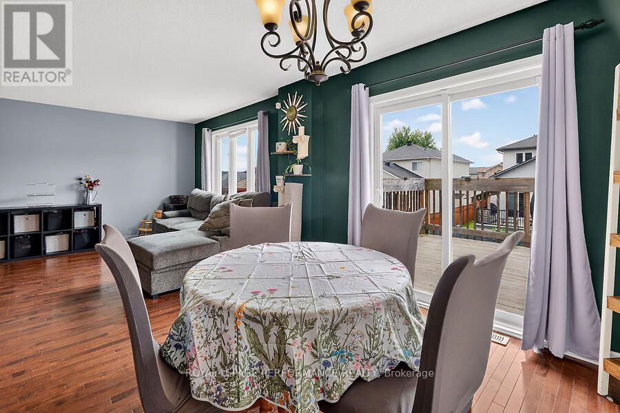 266 MICA CRESCENT - 6