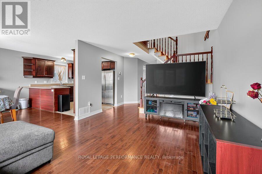 266 MICA CRESCENT - 7