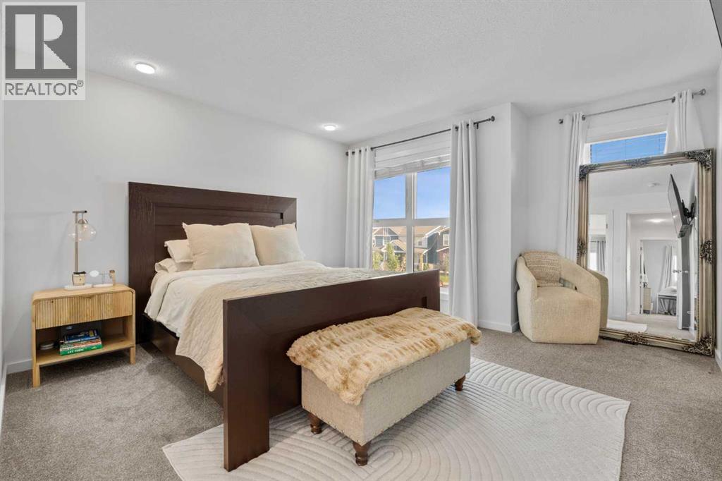 228 Livingston View NE - 22