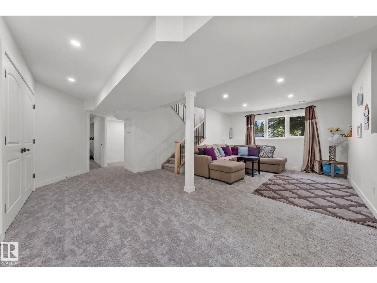 4119 18 AV NW - 23