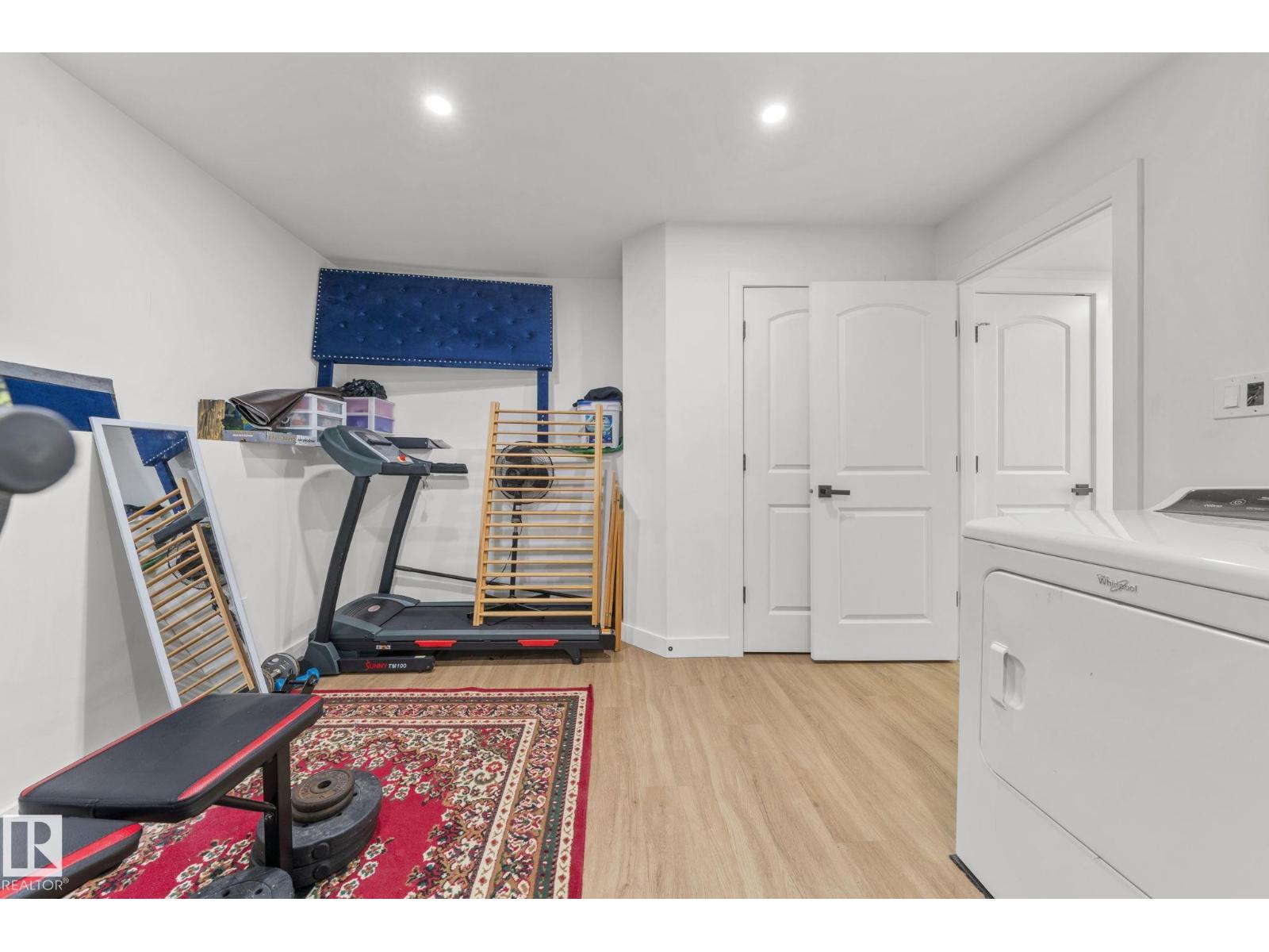 4119 18 AV NW - 32