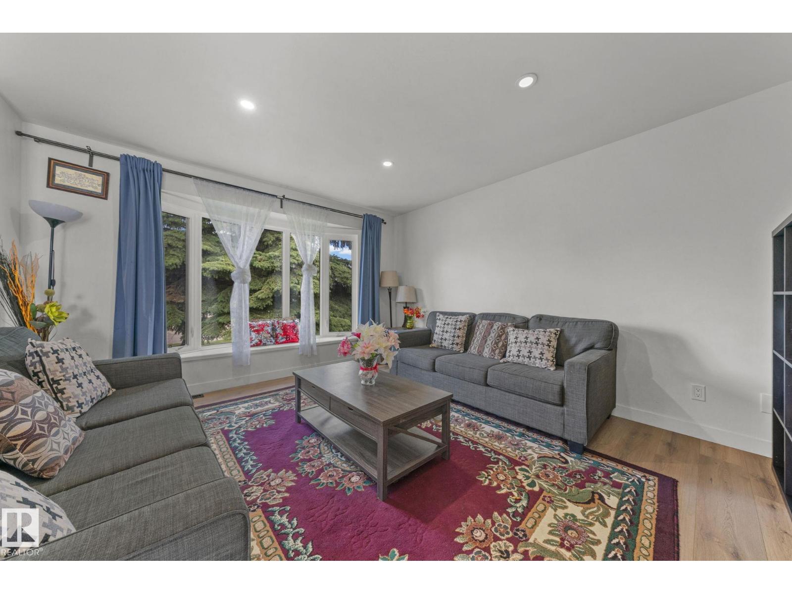 4119 18 AV NW - 4