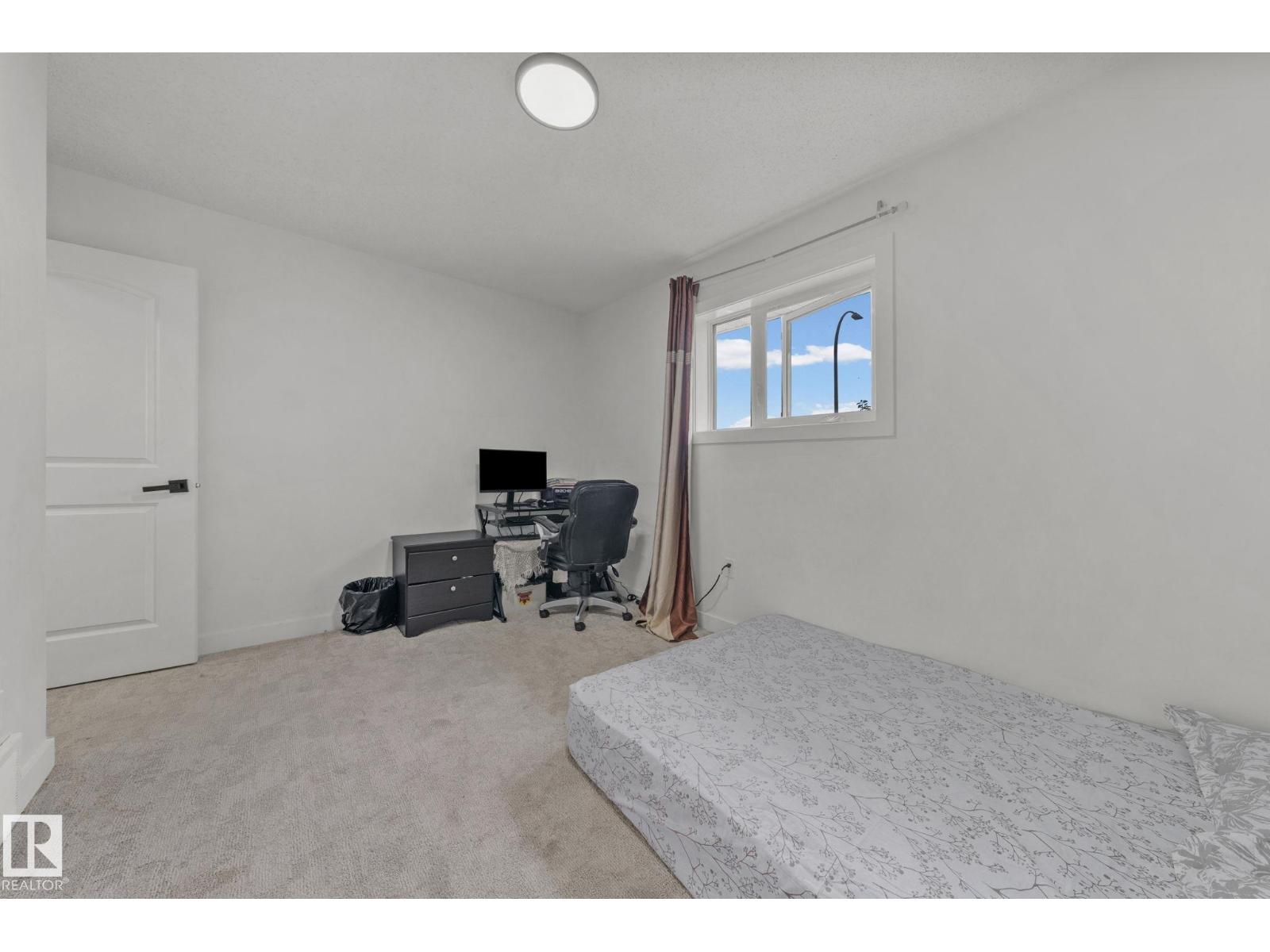4119 18 AV NW - 14